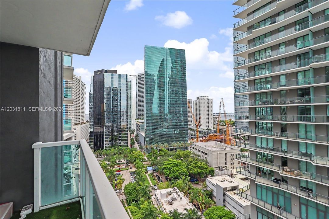 For Sale: $460,000 (2 beds, 2 baths, 1255 Square Feet)