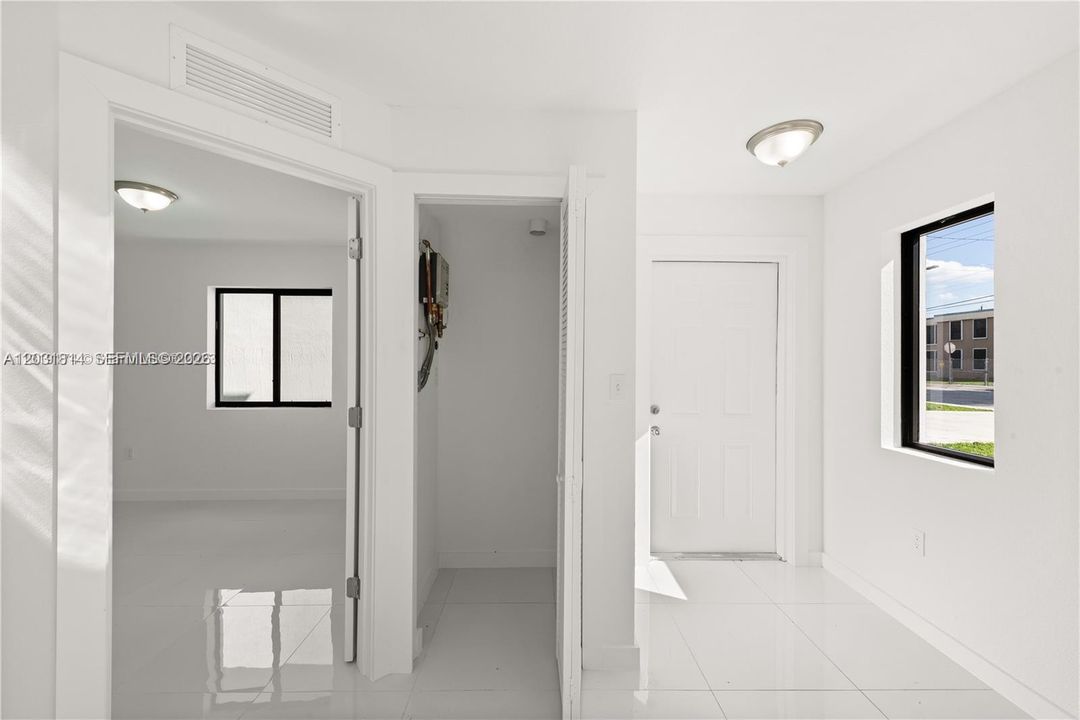 For Rent: $3,100 (3 beds, 2 baths, 1188 Square Feet)