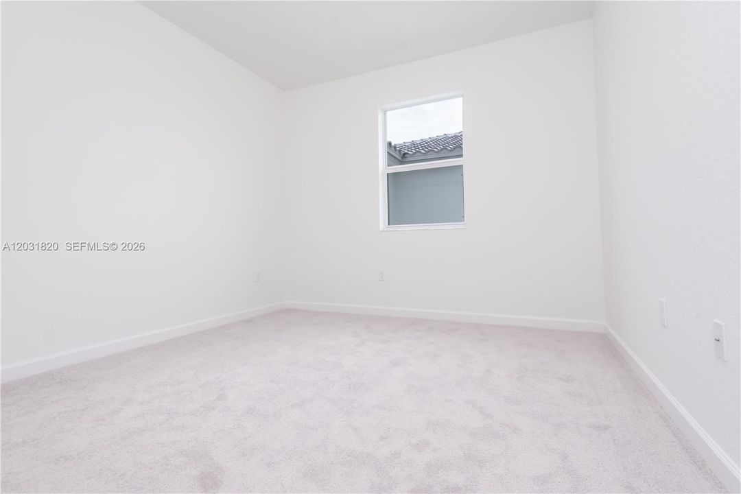 En Renta: $4,500 (5 camas, 3 baños, 3033 Pies cuadrados)