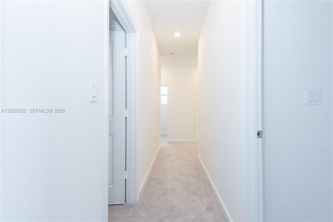 En Renta: $4,500 (5 camas, 3 baños, 3033 Pies cuadrados)