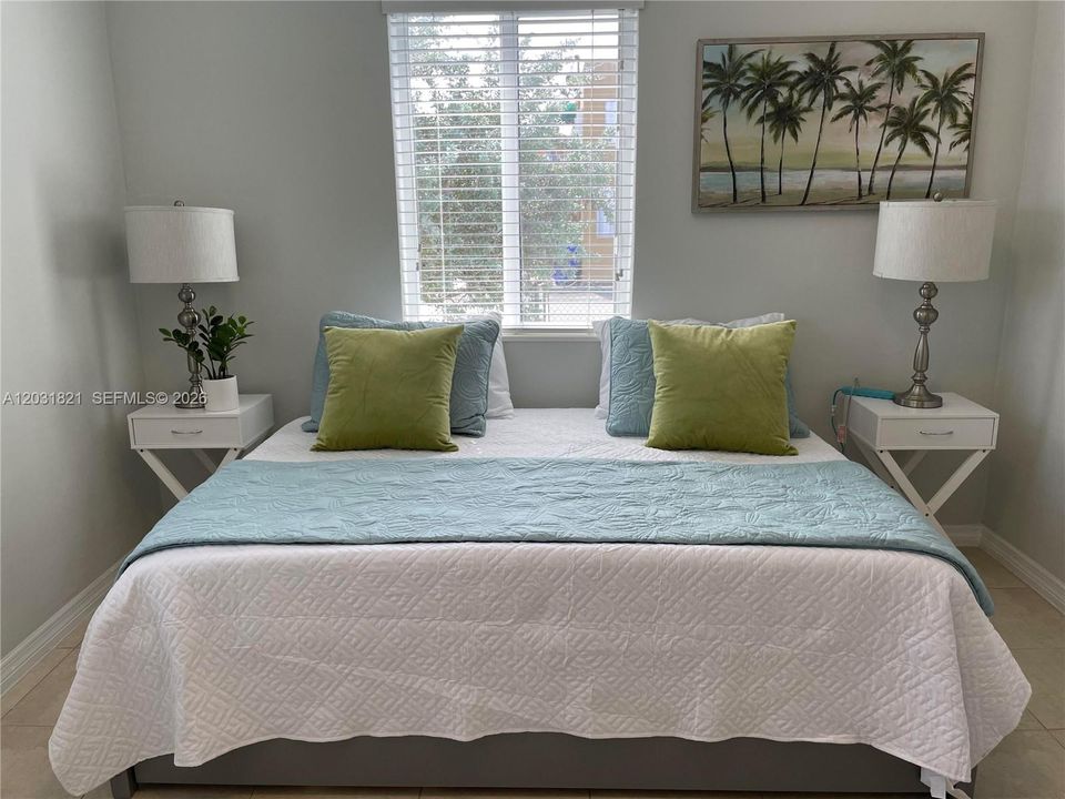 For Rent: $2,500 (2 beds, 1 baths, 1248 Square Feet)