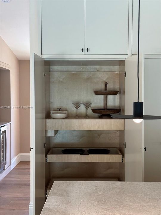PANTRY DETAIL