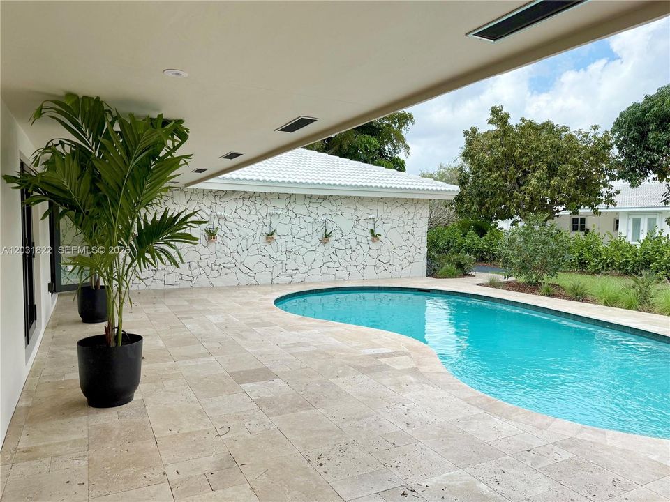 POOL PATIO