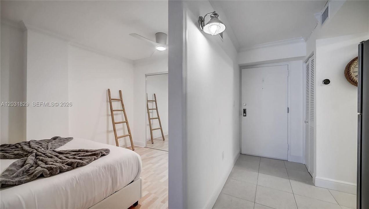 For Rent: $4,500 (2 beds, 2 baths, 1121 Square Feet)