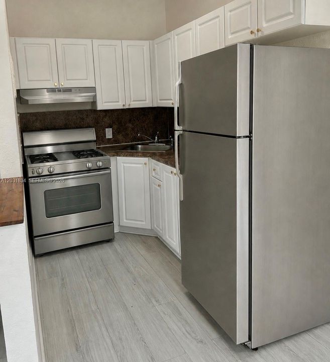 For Rent: $1,700 (0 beds, 1 baths, 500 Square Feet)