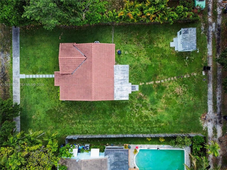 For Rent: $3,500 (2 beds, 1 baths, 1251 Square Feet)