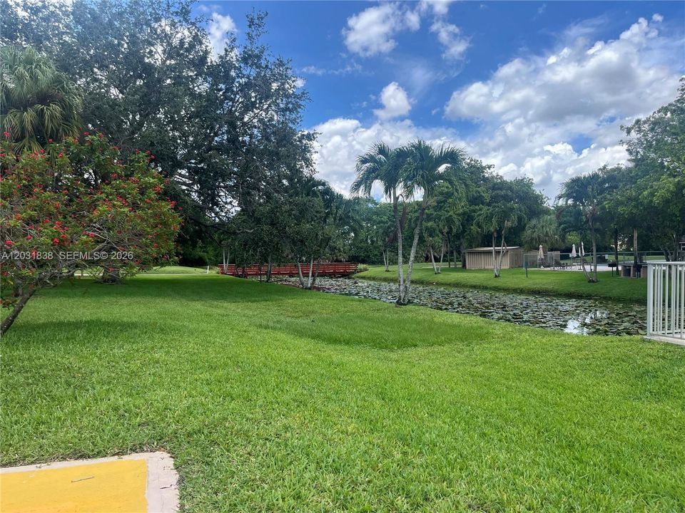 For Rent: $2,700 (2 beds, 2 baths, 1100 Square Feet)