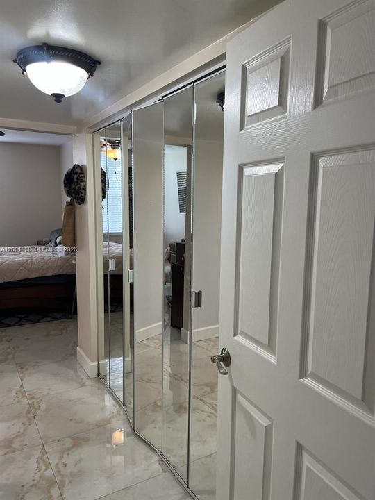 For Rent: $2,700 (2 beds, 2 baths, 1100 Square Feet)