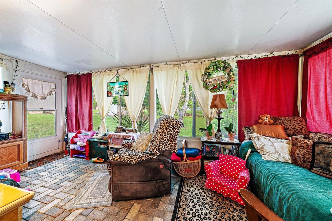 113 Cordoba Cir-17