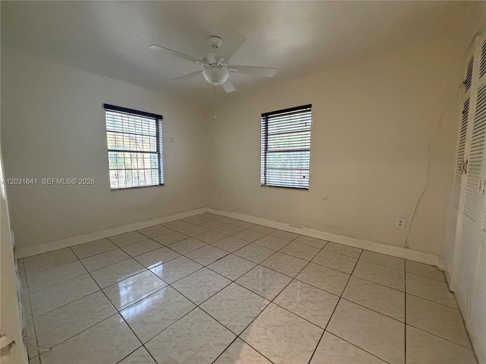 For Rent: $3,999 (3 beds, 2 baths, 1465 Square Feet)