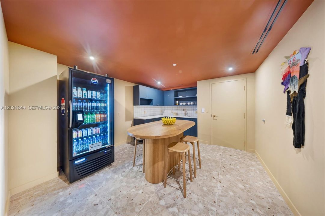 For Sale: $564,888 (0 beds, 1 baths, 462 Square Feet)