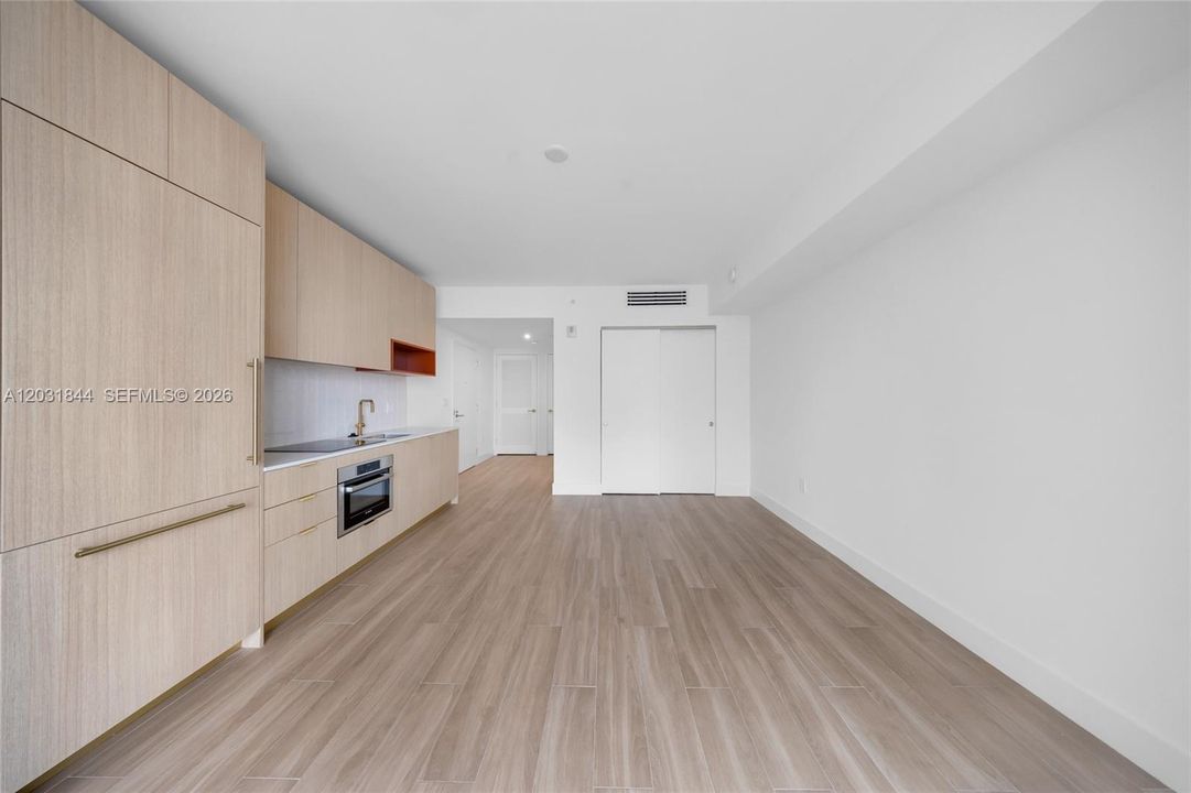 For Sale: $564,888 (0 beds, 1 baths, 462 Square Feet)