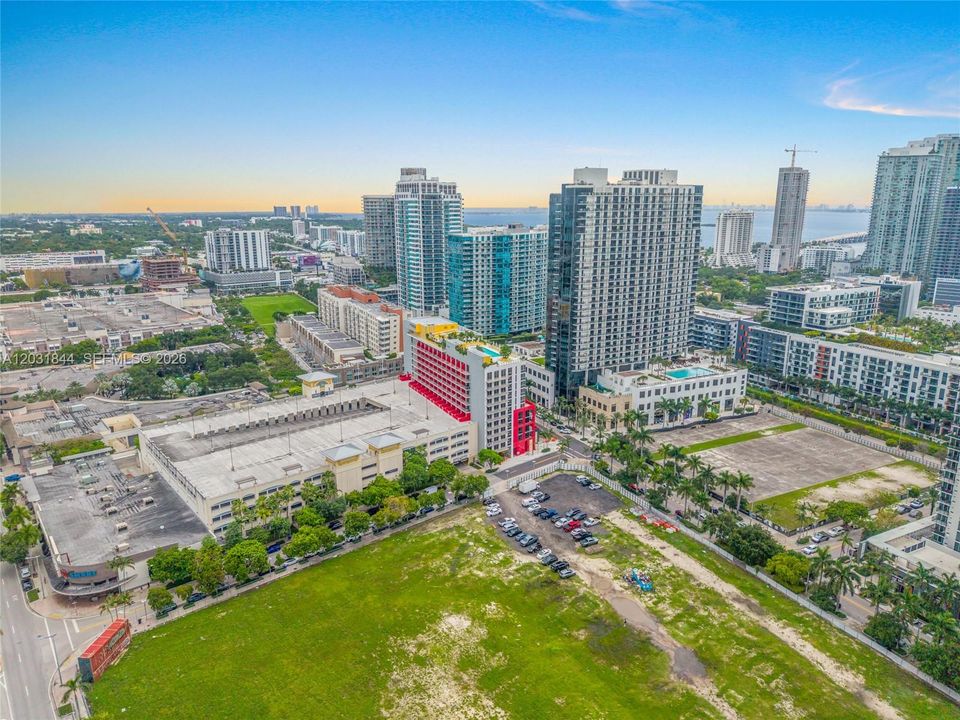 For Sale: $564,888 (0 beds, 1 baths, 462 Square Feet)