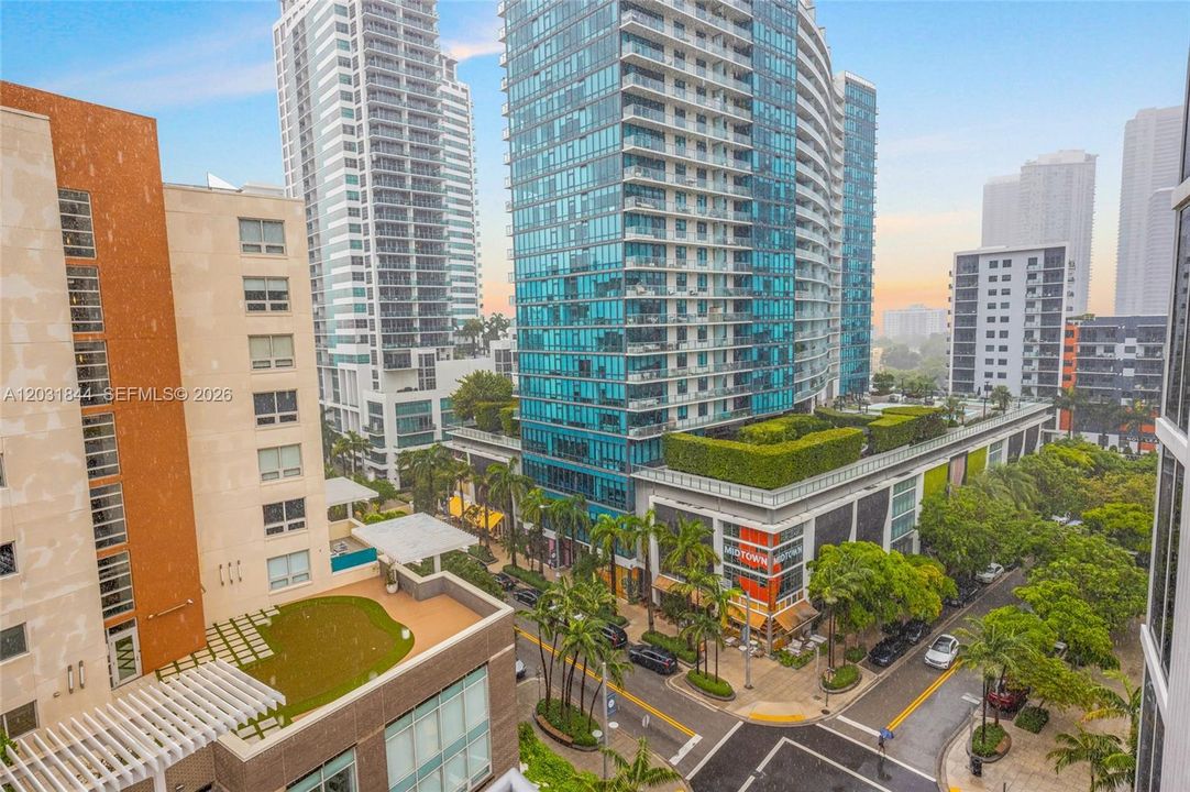 For Sale: $564,888 (0 beds, 1 baths, 462 Square Feet)
