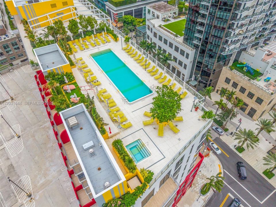 For Sale: $564,888 (0 beds, 1 baths, 462 Square Feet)