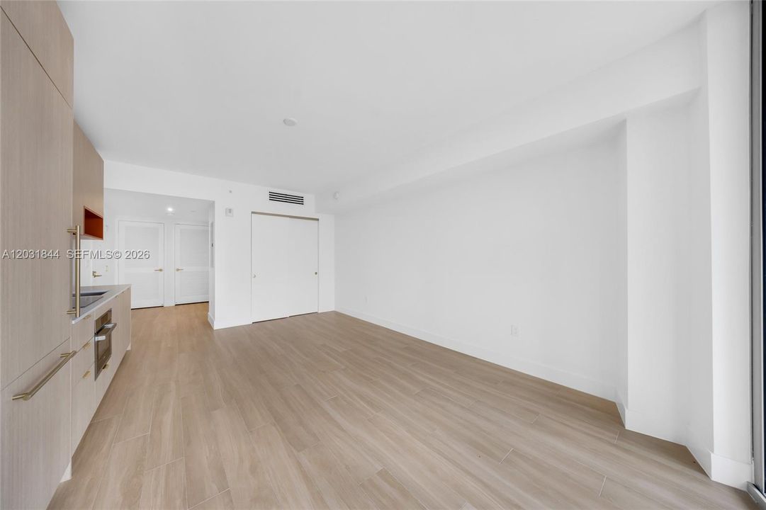 For Sale: $564,888 (0 beds, 1 baths, 462 Square Feet)