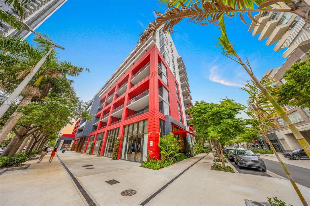 For Sale: $564,888 (0 beds, 1 baths, 462 Square Feet)