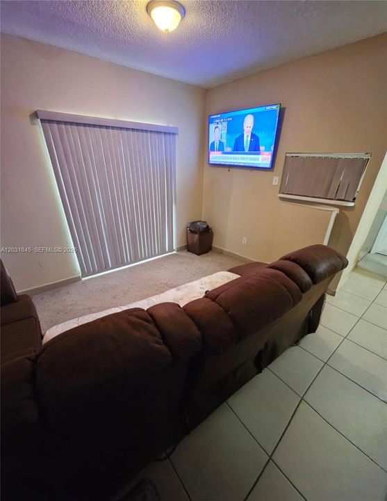 For Sale: $209,900 (2 beds, 2 baths, 807 Square Feet)