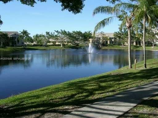 For Sale: $209,900 (2 beds, 2 baths, 807 Square Feet)