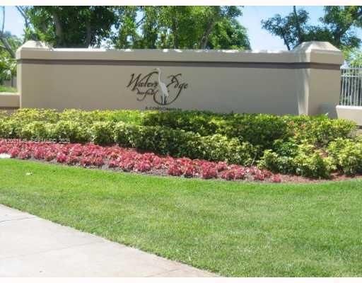 For Sale: $209,900 (2 beds, 2 baths, 807 Square Feet)