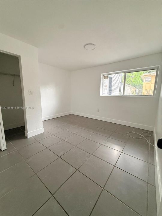 For Rent: $2,100 (2 beds, 1 baths, 775 Square Feet)