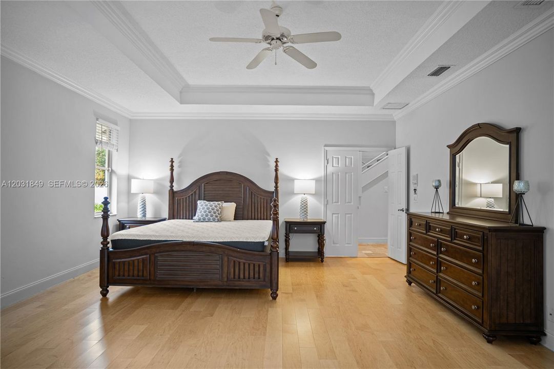 For Rent: $9,000 (5 beds, 4 baths, 3191 Square Feet)