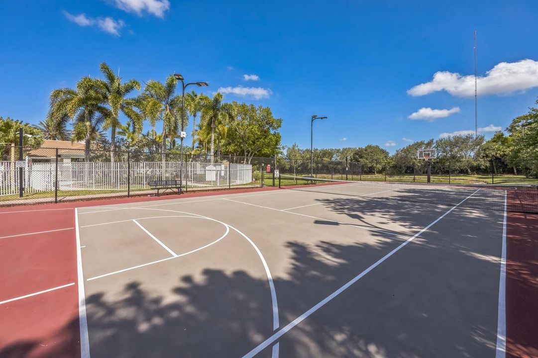 Club Tennis / Basketball Courts