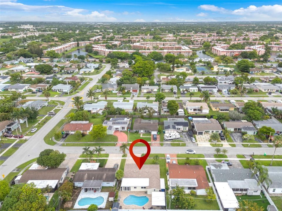 For Sale: $525,000 (2 beds, 2 baths, 1537 Square Feet)