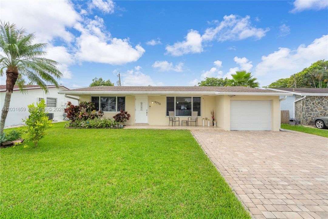 For Sale: $525,000 (2 beds, 2 baths, 1537 Square Feet)