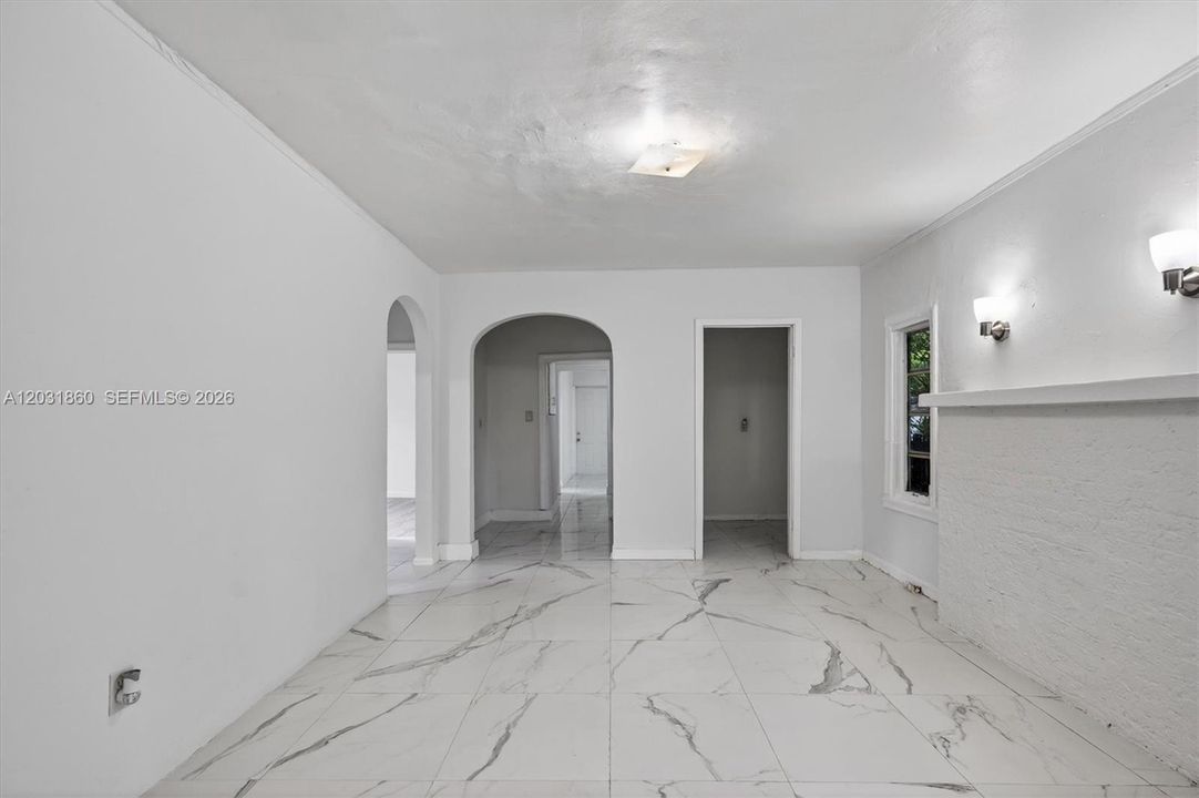 For Sale: $550,000 (3 beds, 1 baths, 1144 Square Feet)