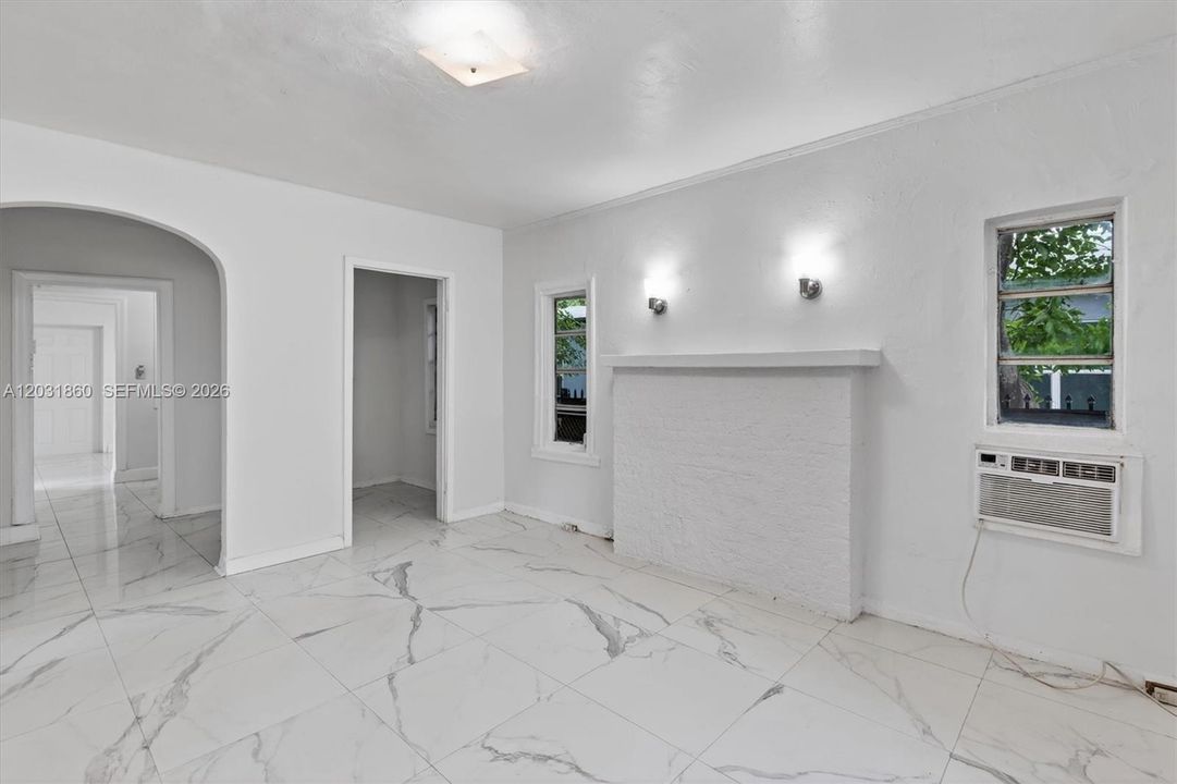 For Sale: $550,000 (3 beds, 1 baths, 1144 Square Feet)