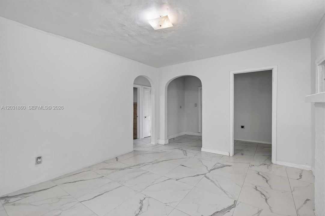 For Sale: $550,000 (3 beds, 1 baths, 1144 Square Feet)