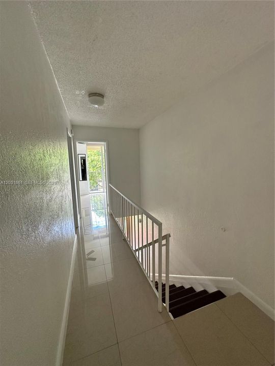 For Rent: $2,200 (2 beds, 2 baths, 1113 Square Feet)