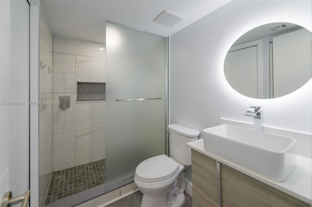 В аренду: $2,375 (2 спален, 1 ванн, 767 Квадратных фут)
