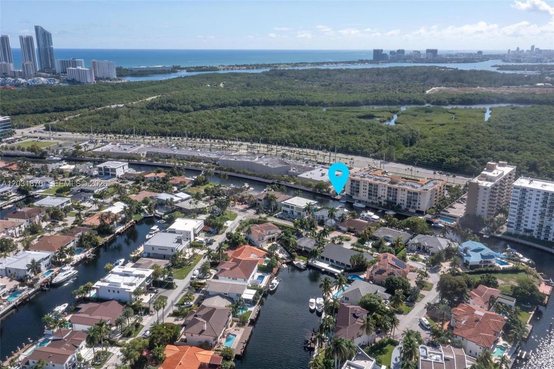For Sale: $3,690,000 (5 beds, 4 baths, 3814 Square Feet)