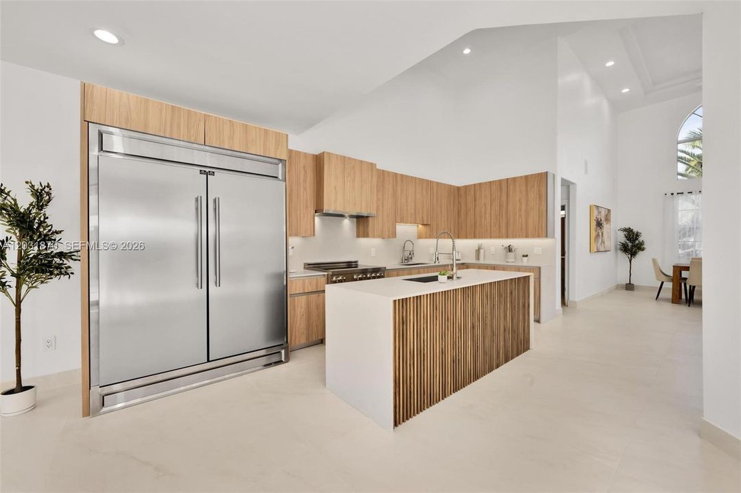 For Sale: $3,690,000 (5 beds, 4 baths, 3814 Square Feet)