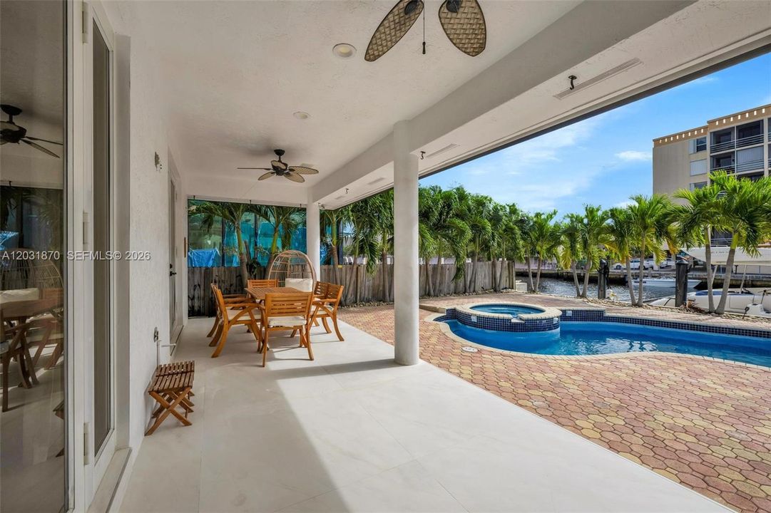 For Sale: $3,690,000 (5 beds, 4 baths, 3814 Square Feet)