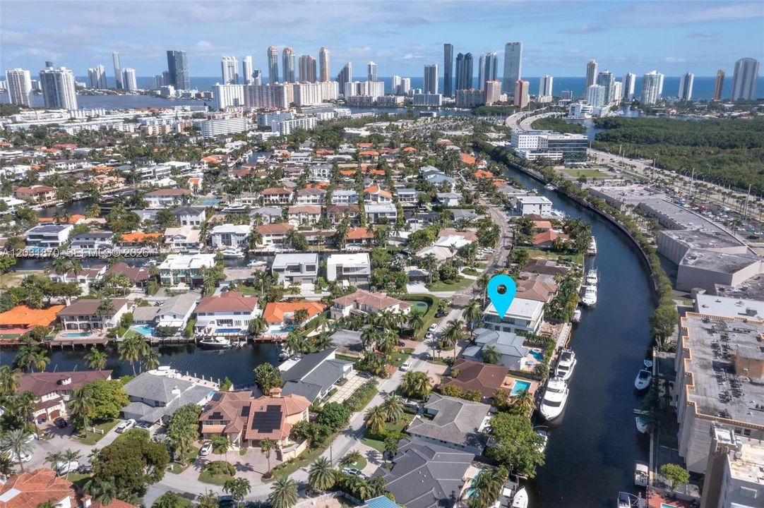 For Sale: $3,690,000 (5 beds, 4 baths, 3814 Square Feet)