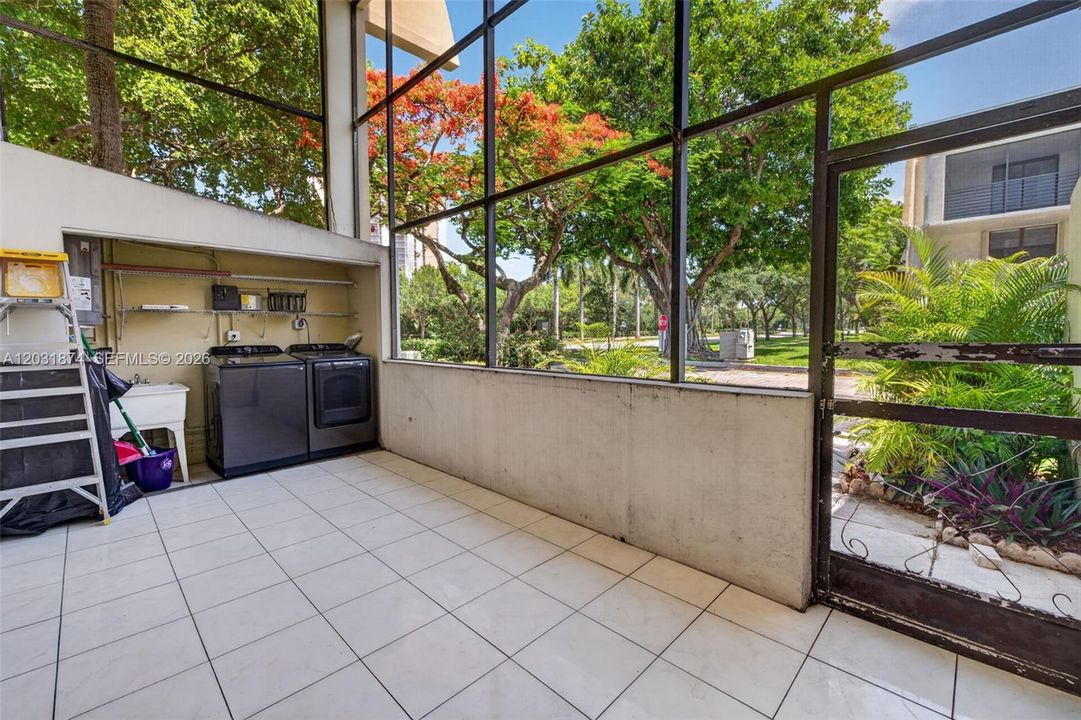 For Sale: $395,500 (3 beds, 2 baths, 1330 Square Feet)