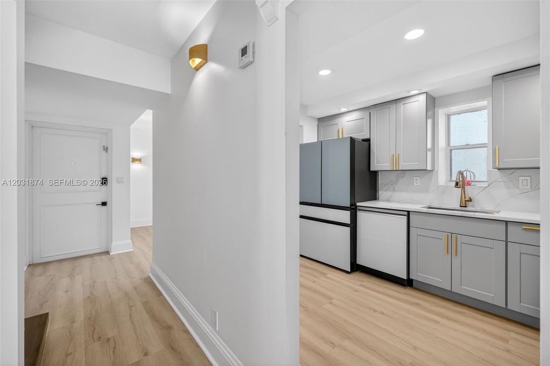 For Sale: $395,500 (3 beds, 2 baths, 1330 Square Feet)