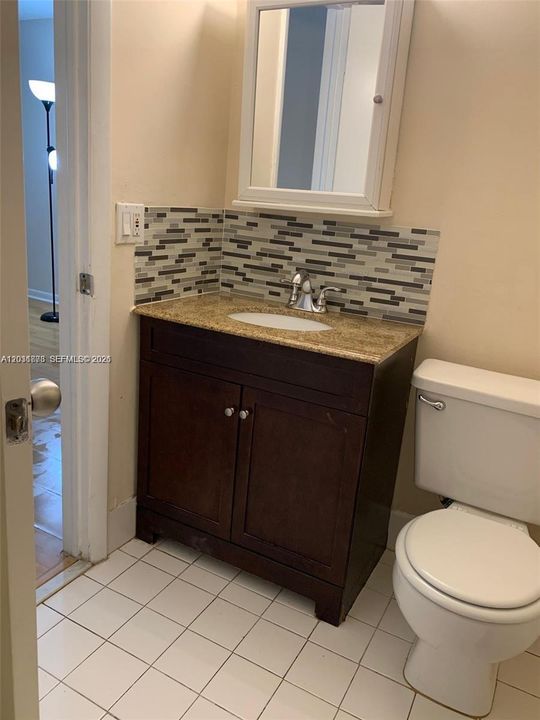 For Rent: $2,250 (2 beds, 2 baths, 963 Square Feet)