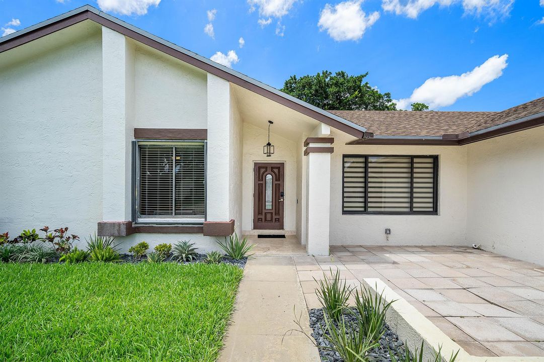 004-18235104thTerraceSouth-BocaRaton-FL-