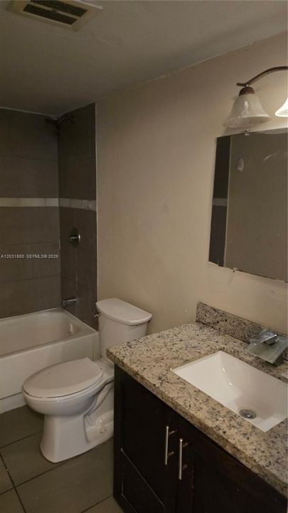 For Rent: $2,400 (2 beds, 2 baths, 1116 Square Feet)