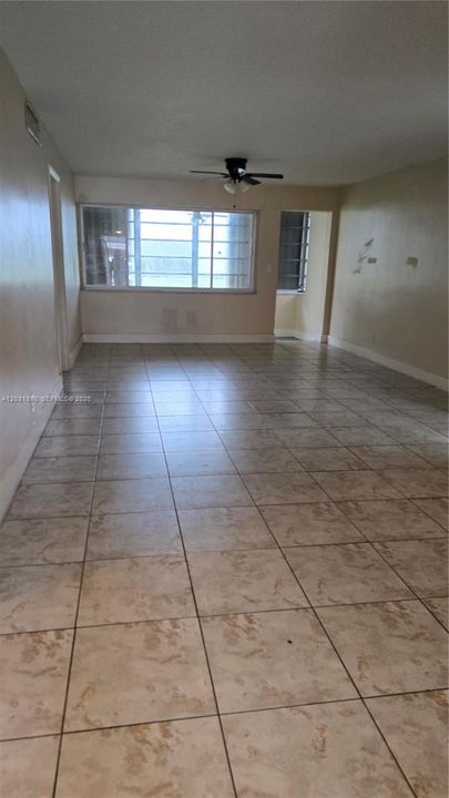 For Rent: $2,400 (2 beds, 2 baths, 1116 Square Feet)