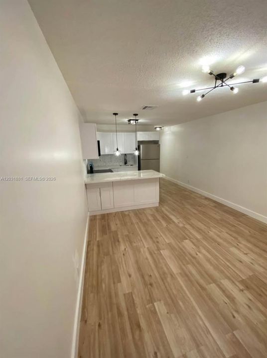 For Rent: $1,875 (1 beds, 1 baths, 500 Square Feet)