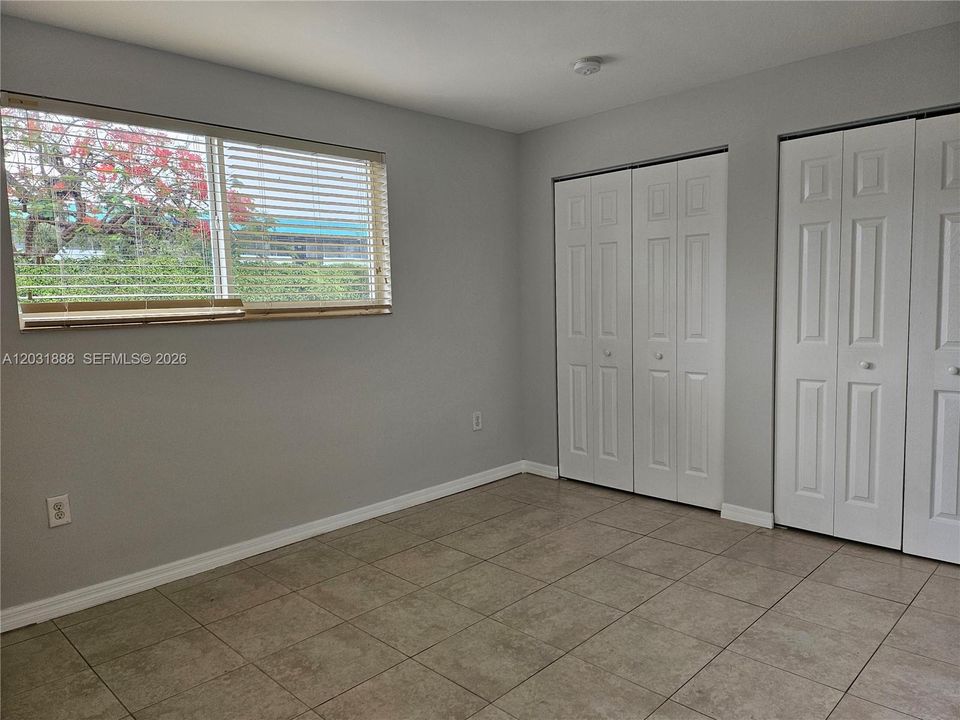 For Rent: $2,200 (2 beds, 2 baths, 805 Square Feet)