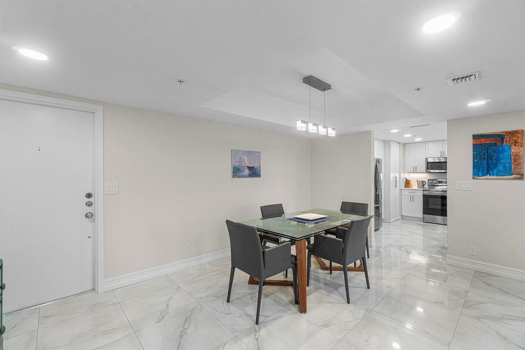 Dining Kitchen
