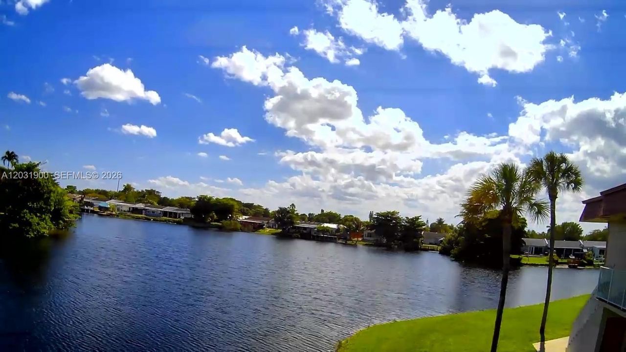En Venta: $275,000 (2 camas, 1 baños, 952 Pies cuadrados)