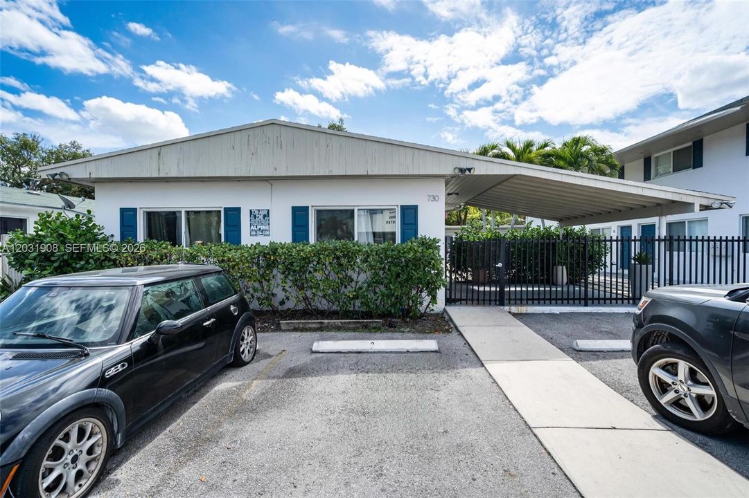 For Rent: $1,300 (0 beds, 1 baths, 400 Square Feet)