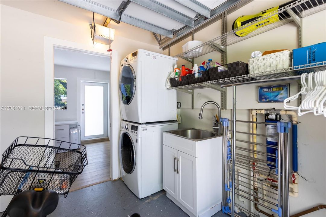 En Renta: $12,000 (3 camas, 3 baños, 1706 Pies cuadrados)